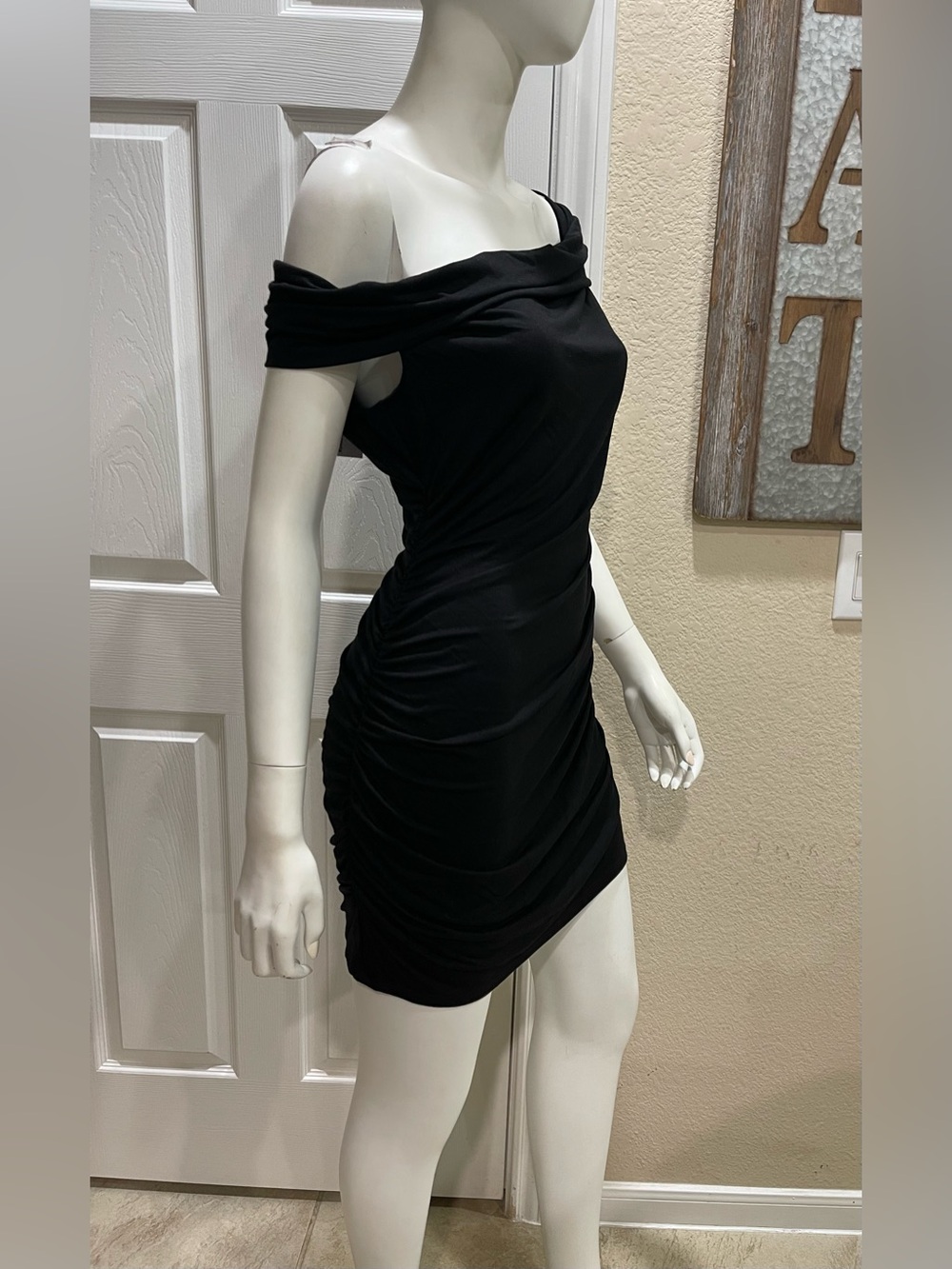 Reformation Black Raydon Knit Off-The-Shoulder Ruched Mini Dress - Size Medium - Picture 6 of 10